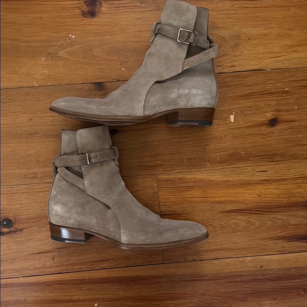 Men's WYATT JODHPUR BOOTS IN SUEDE
Taupe Suede Ankle Boots